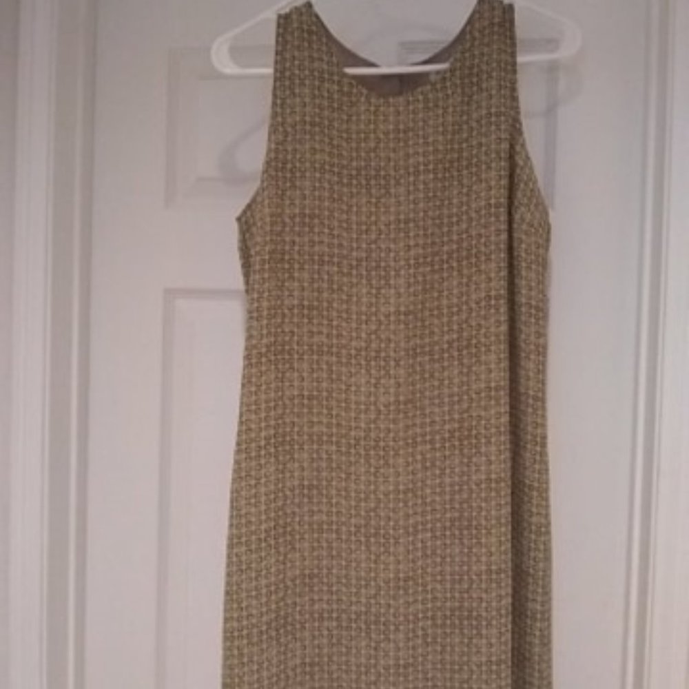 Sleeveless Knee Length Dress